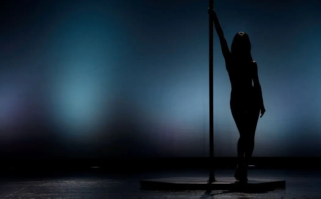 Pole dance – czym właściwie jest?