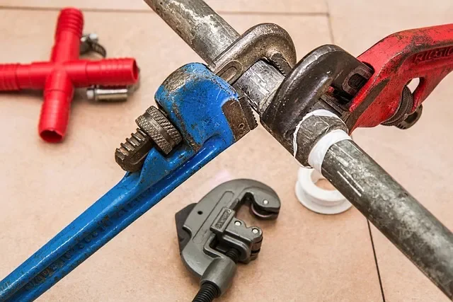 Awaria hydrauliczna w domu? Sprawdź, jak szybko znaleźć fachowca w Szczecinie