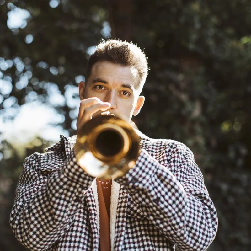 Grafika promocyjna wydarzenia Potęga brzmienia | Finał Trumpet Manii z Louisem Dowdeswellem