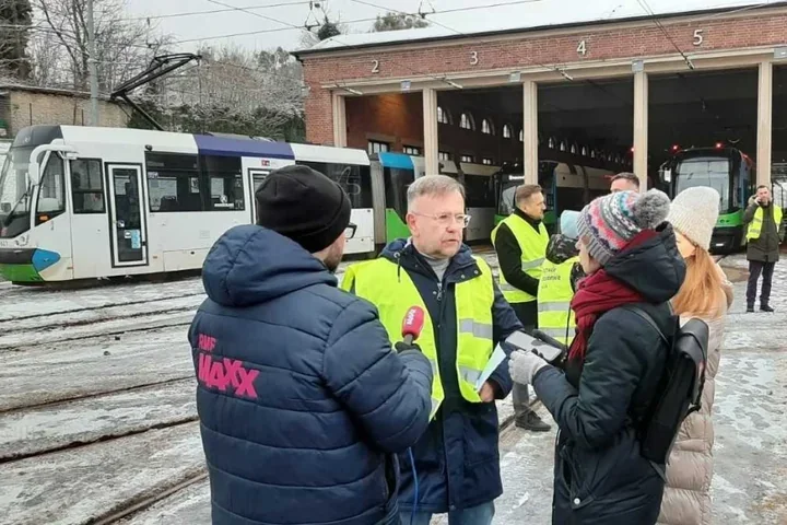 Tramwaje wracają na ulice Szczecina - stopniowe wznowienie kursów po oblodzeniu