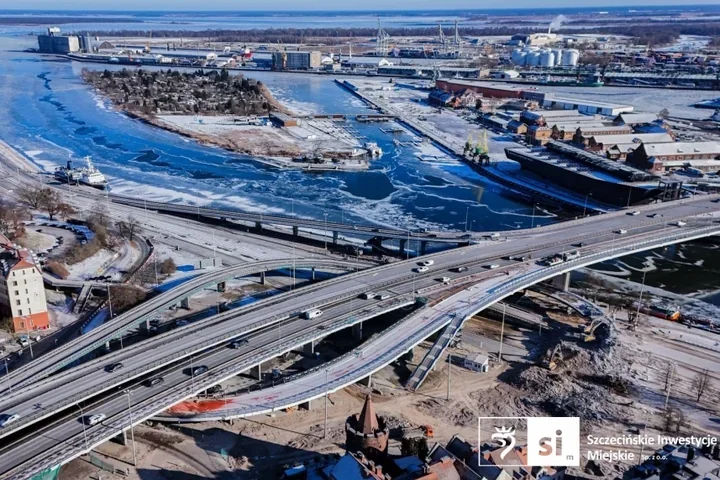 Torowisko na Nabrzeżu Wieleckim znów gotowe na tramwaje - kolejny etap prac przy Trasie Zamkowej