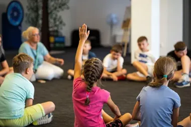 Nabór na półkolonie w Enea Arenie ruszył. Dzieci czeka morze i wspinaczka