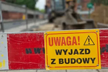 Wrocławska z utrudnieniami. W Szczecinie wymieniają stary wodociąg na nowy