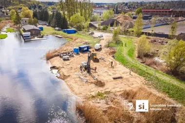 Przy kanale Ceglanym rośnie nowa przystań. Grunt już wzmacniany