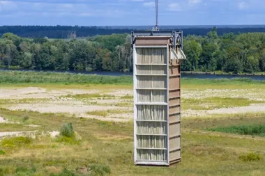 Dziewięć ton przez otwarty dach. Tak wymieniono urządzenie w EcoGeneratorze