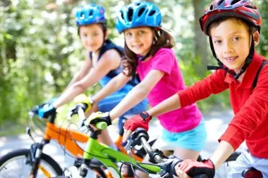 Rowerowy Maj ruszył w szkołach. Stawką są naklejki i tysiące złotych