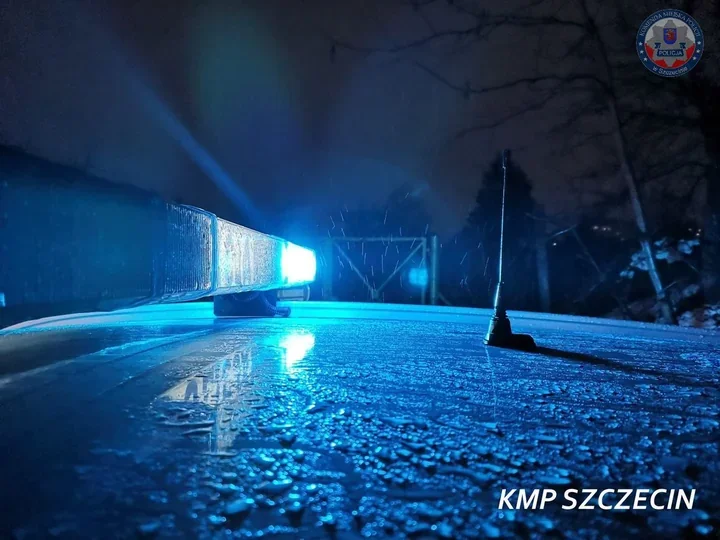 Jesień i zima sprawdzają kierowców. Policja ze Szczecina ostrzega
