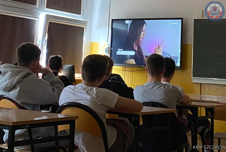 Blisko 200 uczniów w Szczecinie usłyszało, co grozi za błędy w sieci