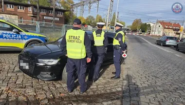 13 wykroczeń przy przejazdach kolejowych. Policja i SOK kontrolowały kierowców