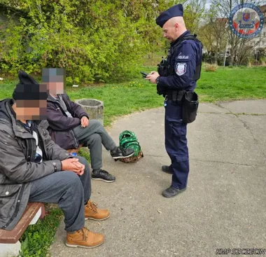 Patrol w Szczecinie ruszył nie tylko na wykroczenia - pomógł też rannemu gołębiowi