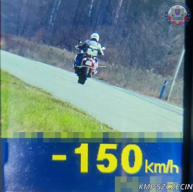 Nocny pomiar w centrum Szczecina ujawnił kierowcę pędzącego 104 km/h