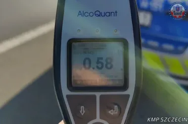 Dzieci w aucie, a oboje rodzice po alkoholu - szczecińska policja przerwała jazdę