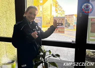 Dzielnicowi z Dąbia stają w centrum uwagi - plakat, plebiscyt i kontakt z mieszkańcami