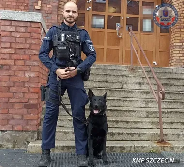 Pies służbowy odnalazł mężczyznę w kryzysie. Decydowały minuty
