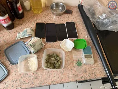 Kilka sygnałów z jednego rejonu i szybki finał w szczecińskim mieszkaniu