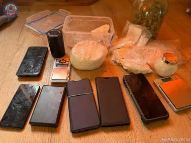 W Szczecinie sam otworzył policjantom bramkę - w środku był magazyn narkotyków