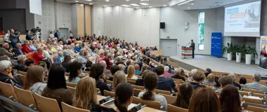 Oszustwa, testament i internet. Program dla seniorów