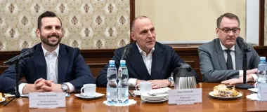 Wojewoda rusza w teren – edukacja o bezpieczeństwie dotrze do powiatów i szkół