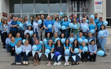 Niebieskie koszulki ZDiTM stały się znakiem wsparcia dla osób w spektrum autyzmu