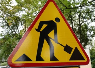 Nocne prace torowe na Arkońskiej i Szafera – możliwe utrudnienia w komunikacji